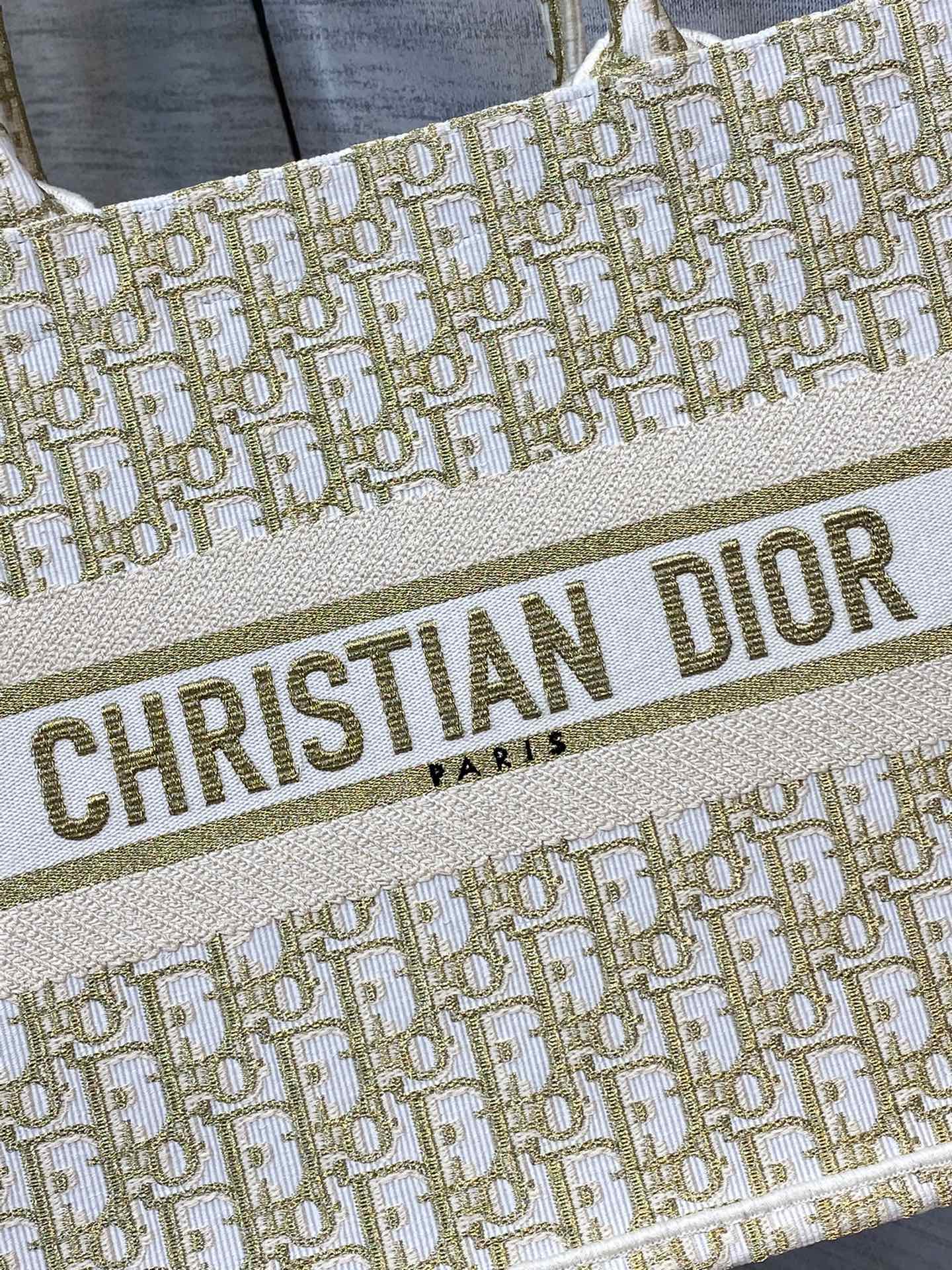 Dior Book Tote-小號36.5cm-金色老花 聖誕限定