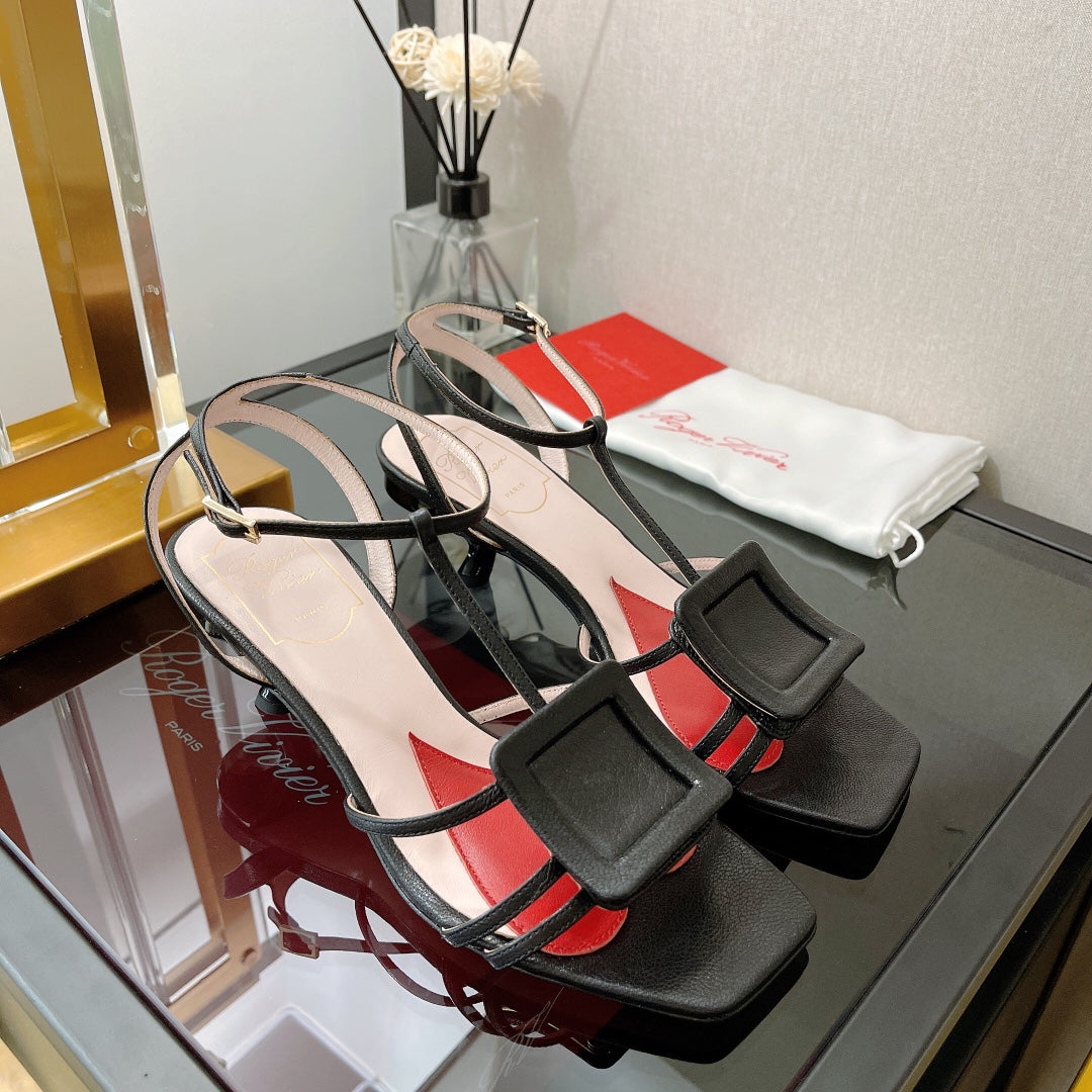 R方扣鞋家-黑色短跟鞋