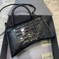 巴黎世-沙漏包新大號-黑色鱷魚黑扣