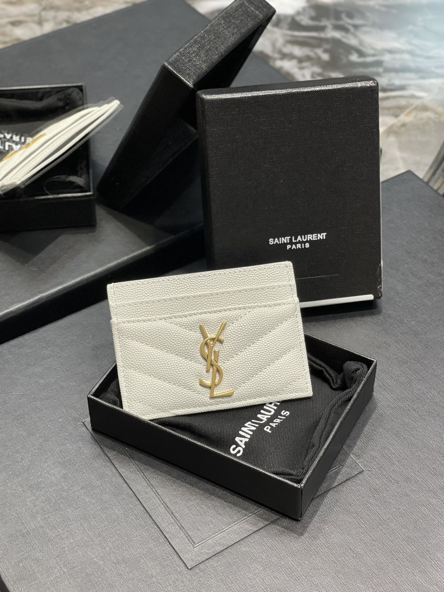 YSL卡包_白色金扣
