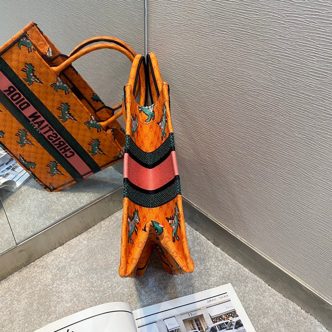 Dior Book Tote-小號36.5cm-小恐龍