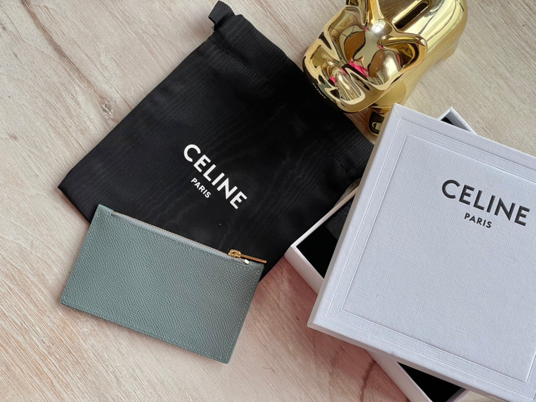 Celine 粒面小牛皮拉鍊卡包-雲霧藍