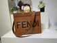芬F家-Fendi Sunshine-中號棕色牛皮手提袋