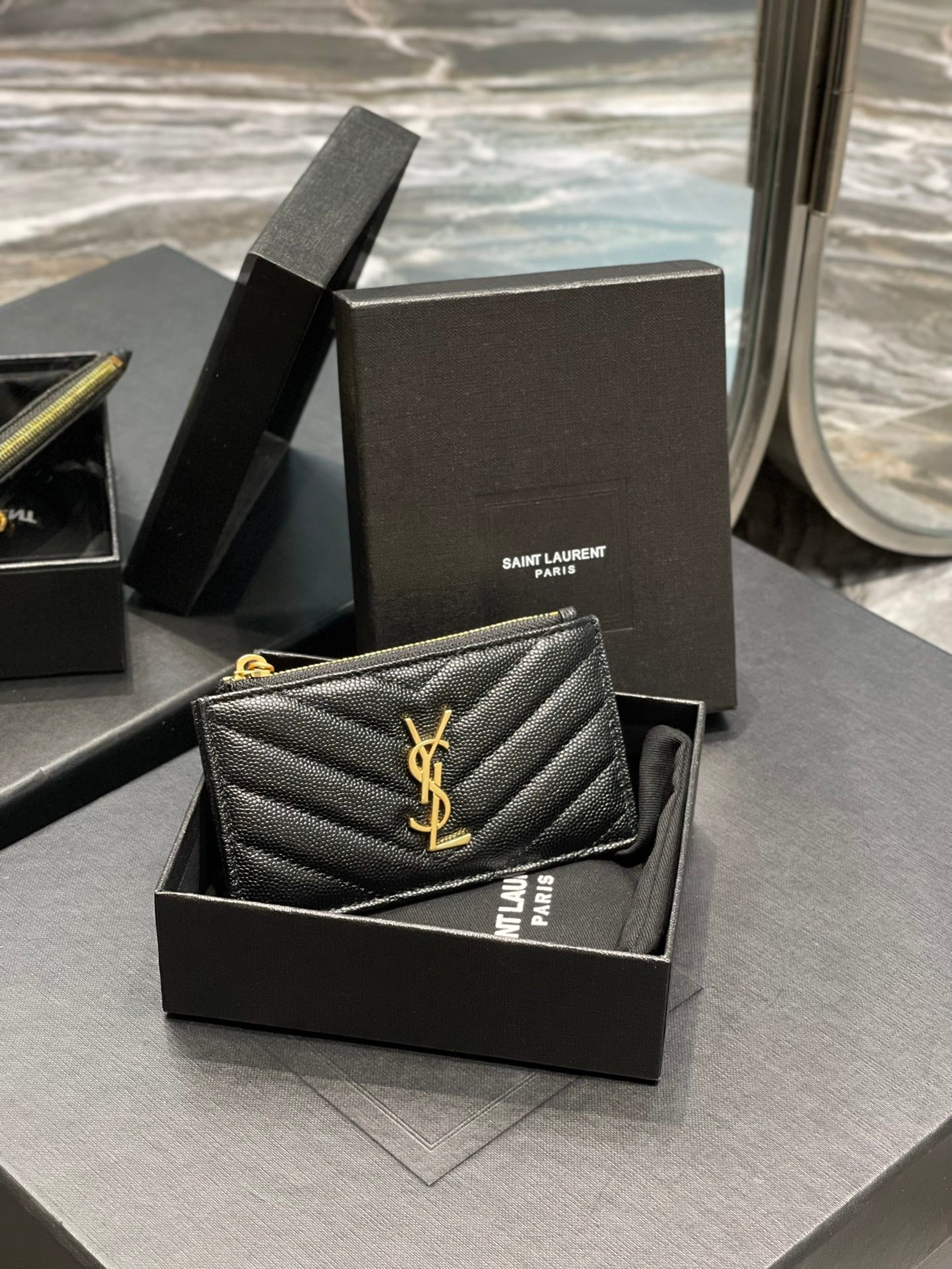 YSL 新品卡包_黑色金扣