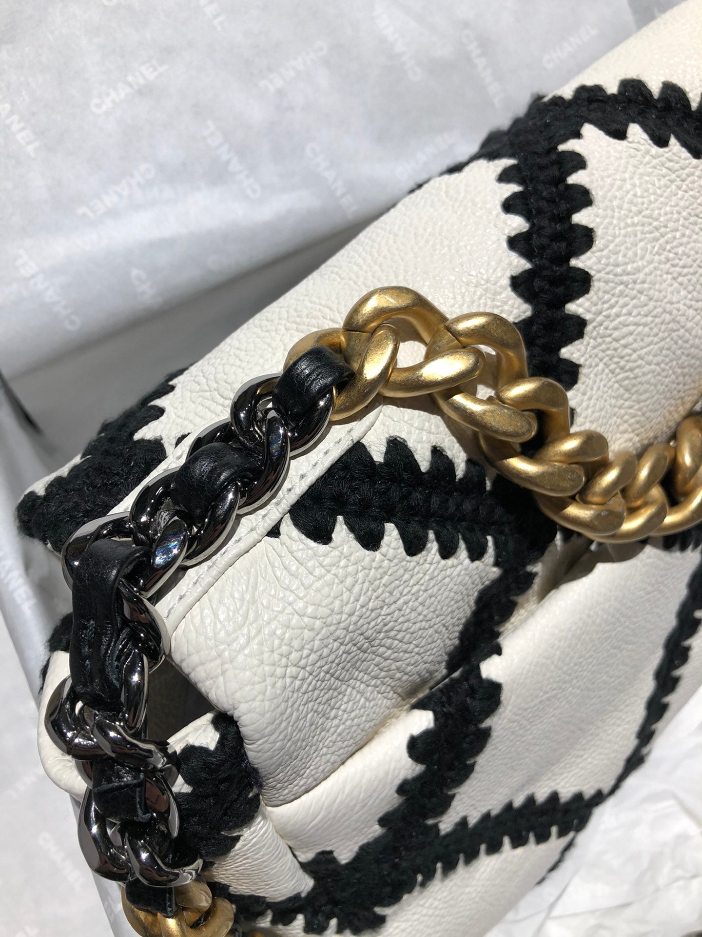 Chanel 19Bag 牛皮款-黑白格紋