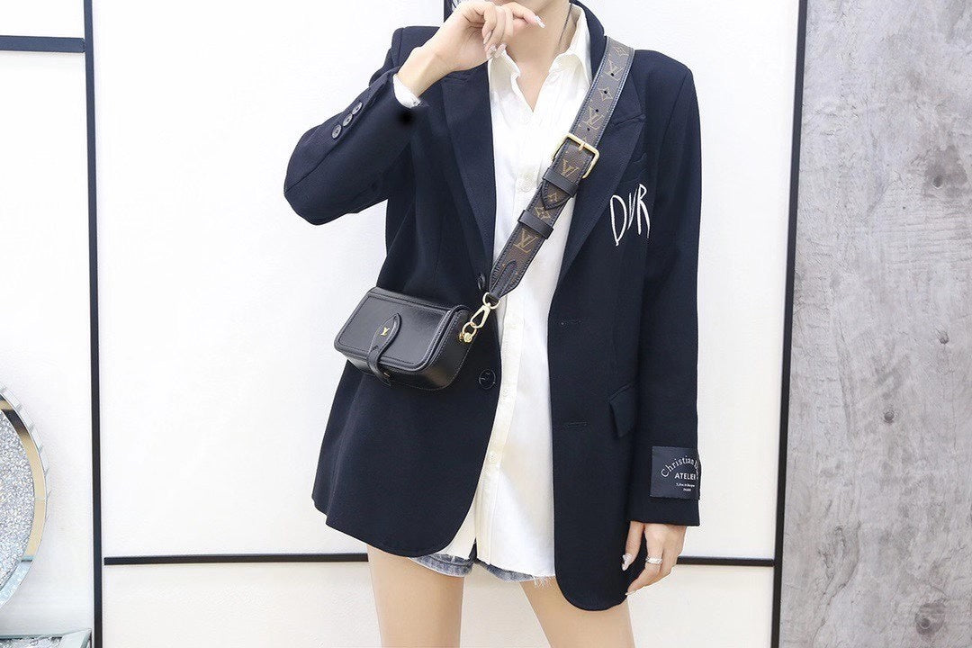 LV M69841 Officier手袋