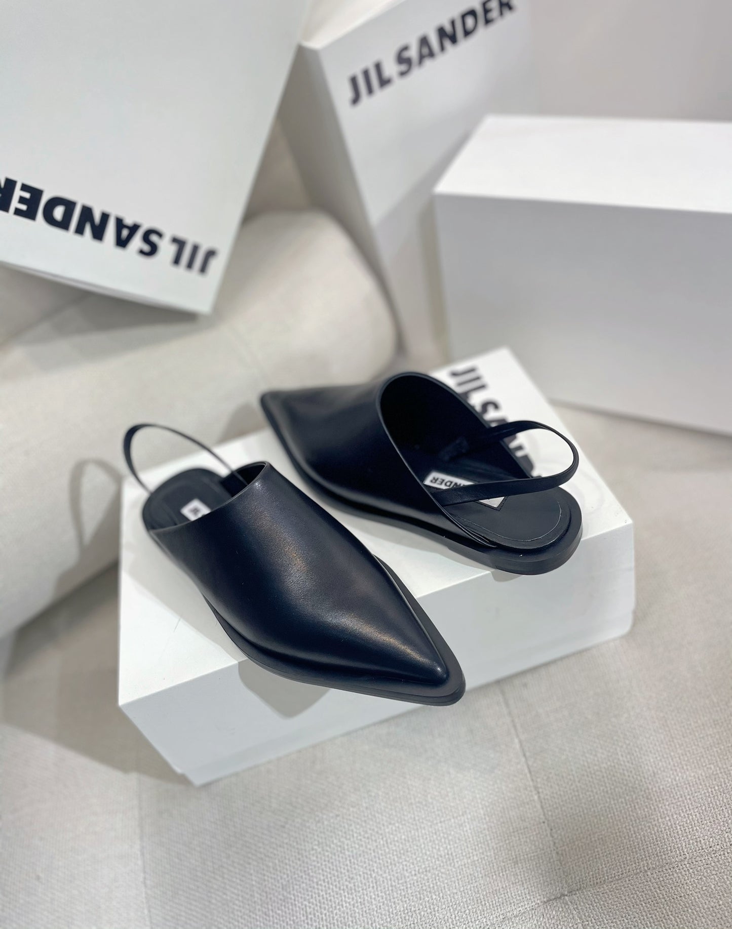 Jil sander-2022春夏 走秀新款 牛皮尖頭平底拖鞋