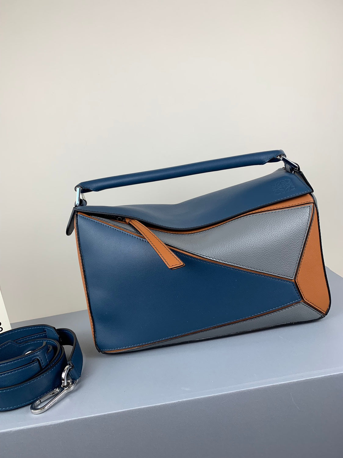 羅L威-Puzzle bag 小牛皮 中號