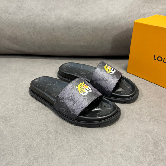 Lou-2022春夏新款 虎圖拖鞋