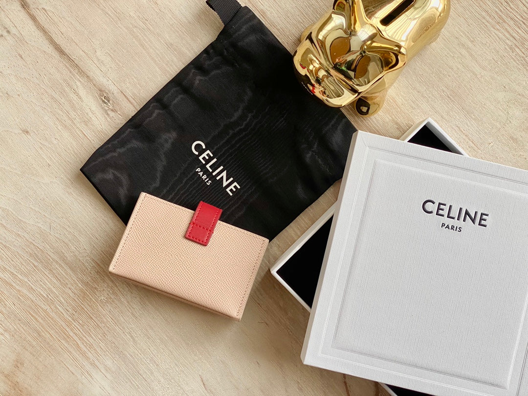 Celine 粒面牛皮風琴卡包