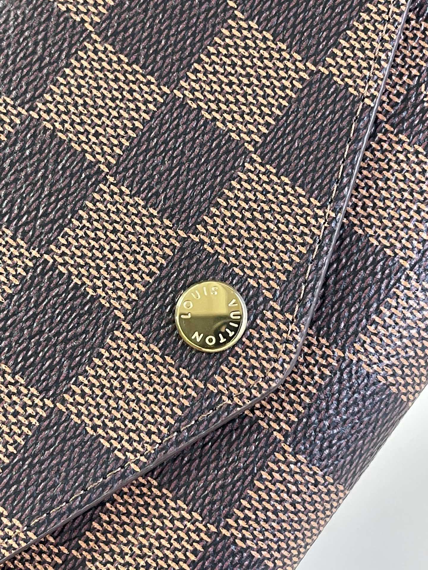 LV M60114 信封式長夾-咖格粉