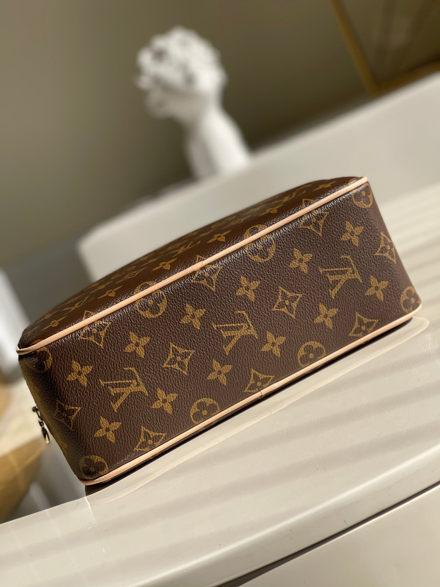 LV M47527 Damier帆布盥洗包／手拿包
