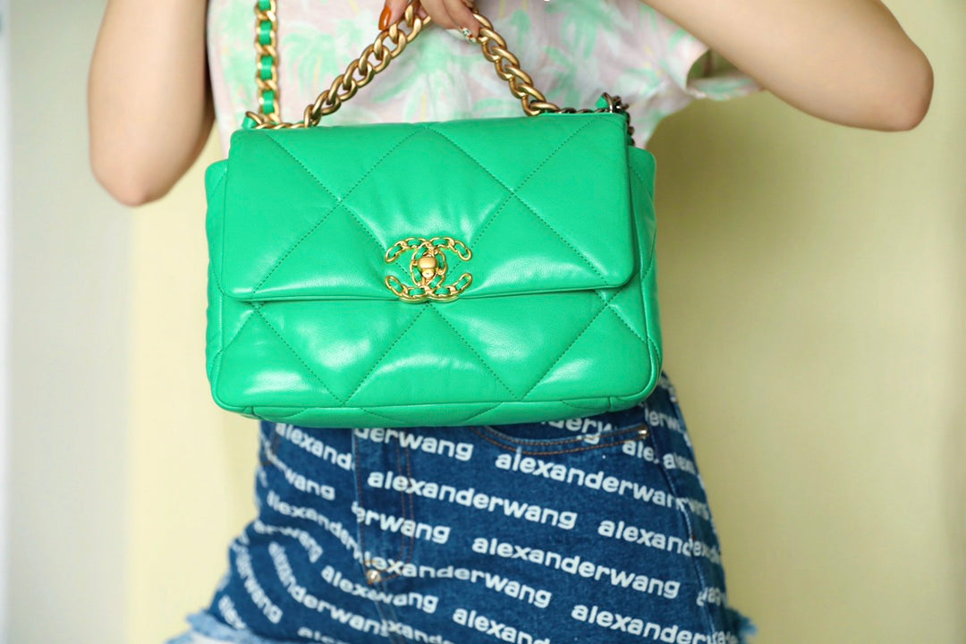 Chanel 19Bag-小號青草綠