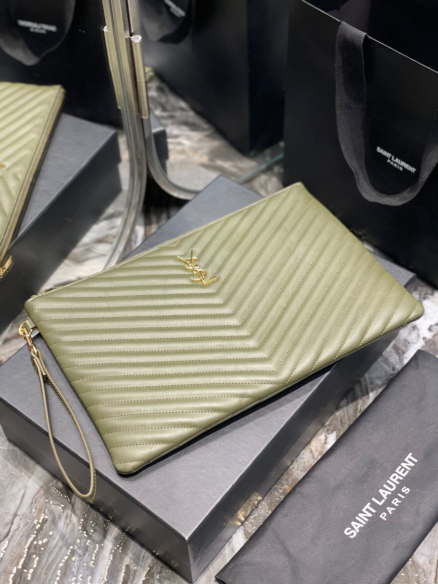 YSL 提花拼接文件手拿包-綠色金扣-36cm
