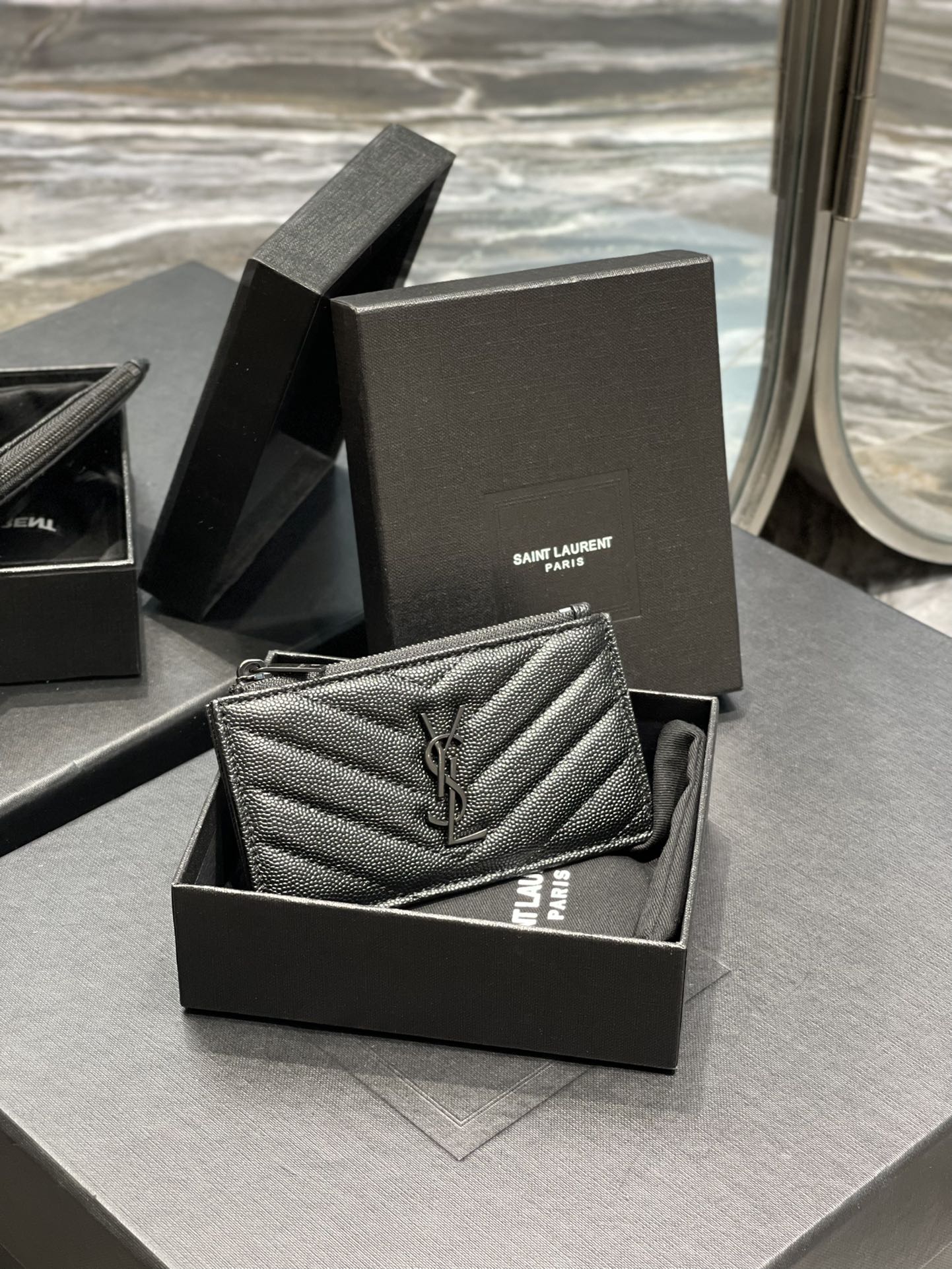 YSL 新品卡包_黑色黑扣