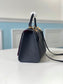 M57093 路L家-Twist One Handle 小號手袋 黑色