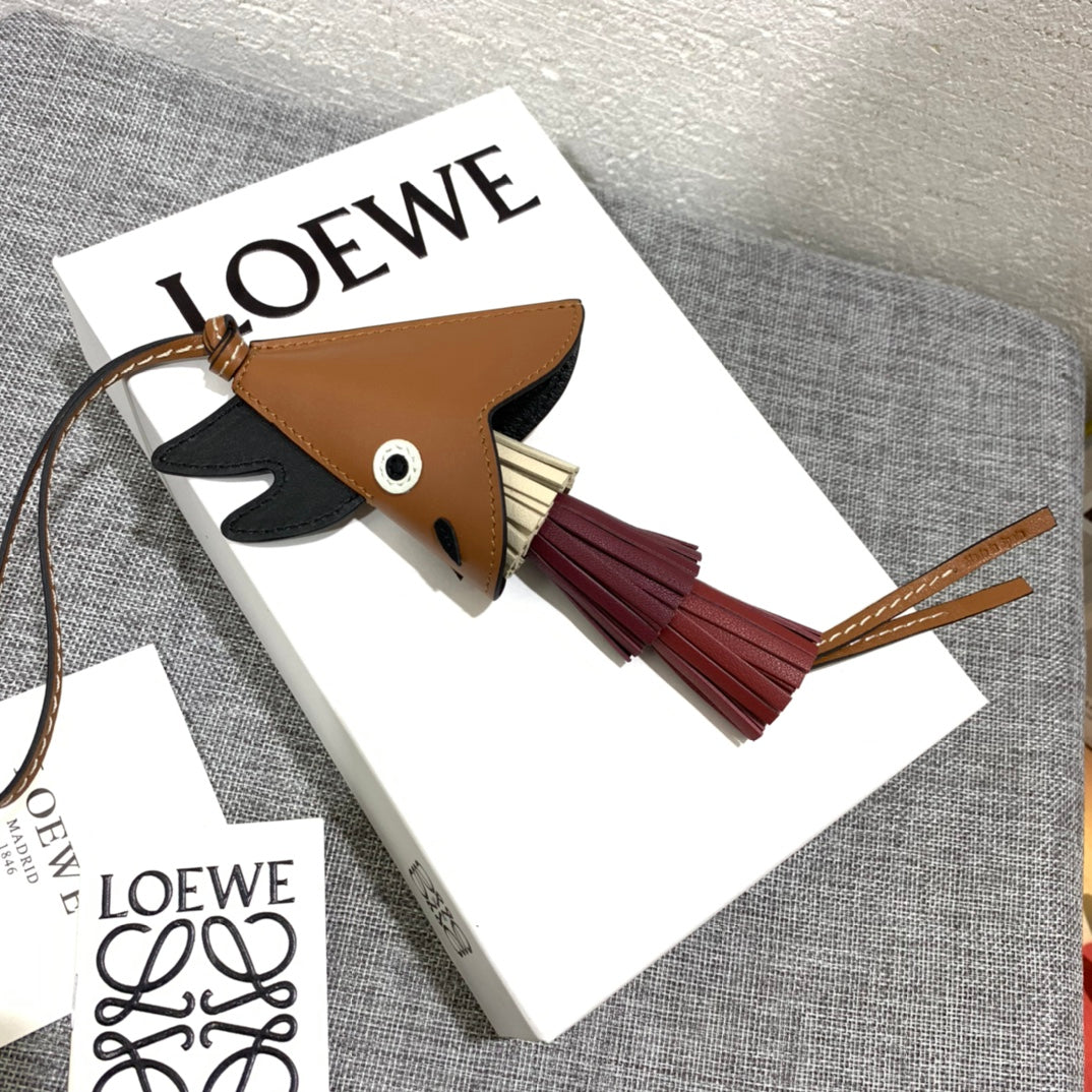 Loewe 包包掛飾