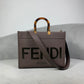芬F家-Fendi Sunshine-中號褐灰色牛皮手提袋