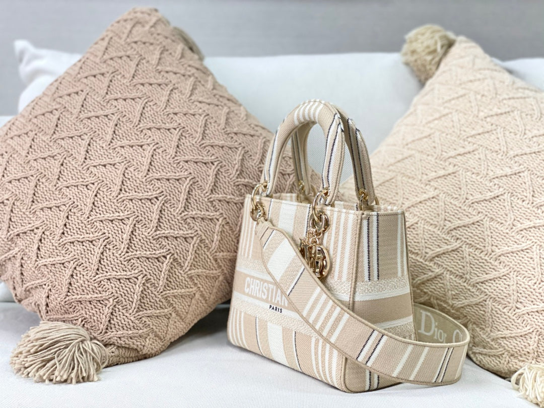 Dior Lady D-Lite黛妃包-帆布刺繡-白條紋