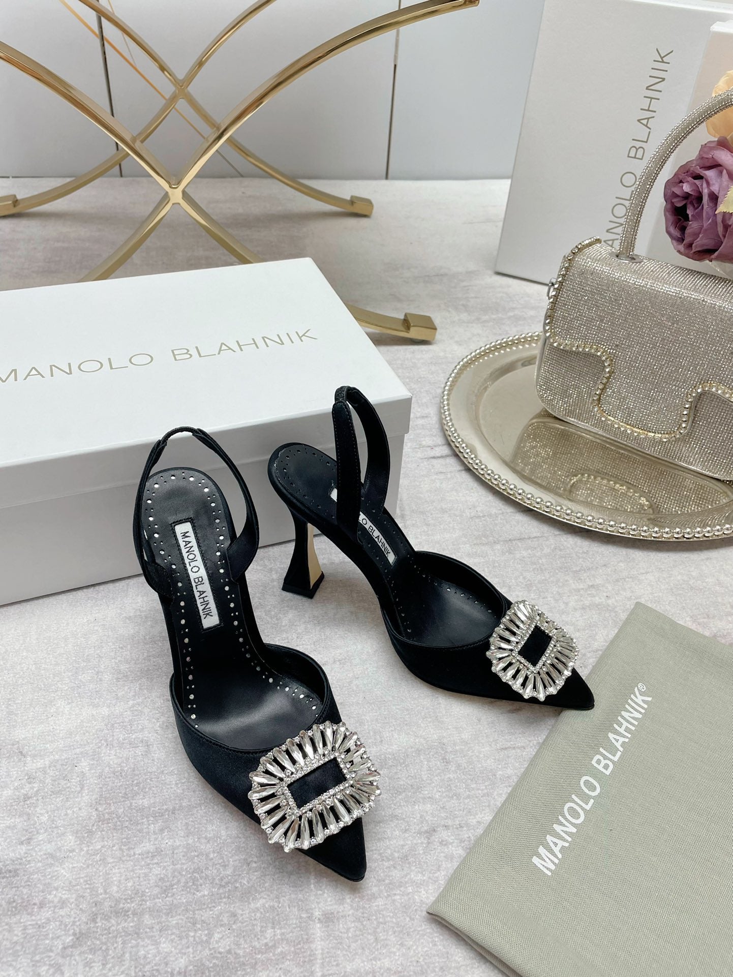 Manolo Blahnik-22S水鑽高跟鞋