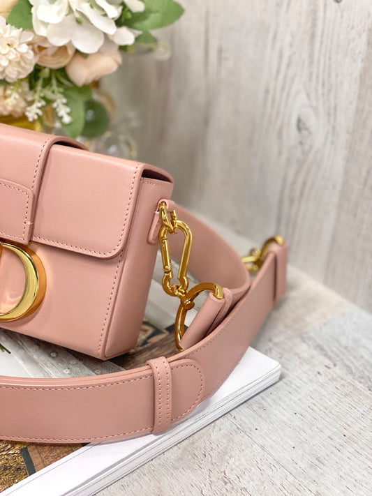 Dior 蒙田 Mini Box-牛皮平紋-金扣-17.5cm-粉色