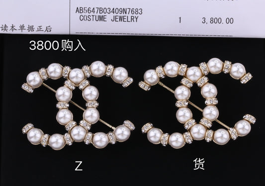 Chanel 胸針