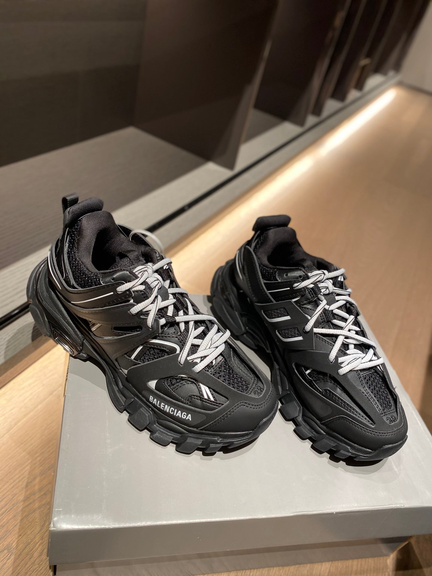 Balenciaga 巴黎世家-老爹鞋