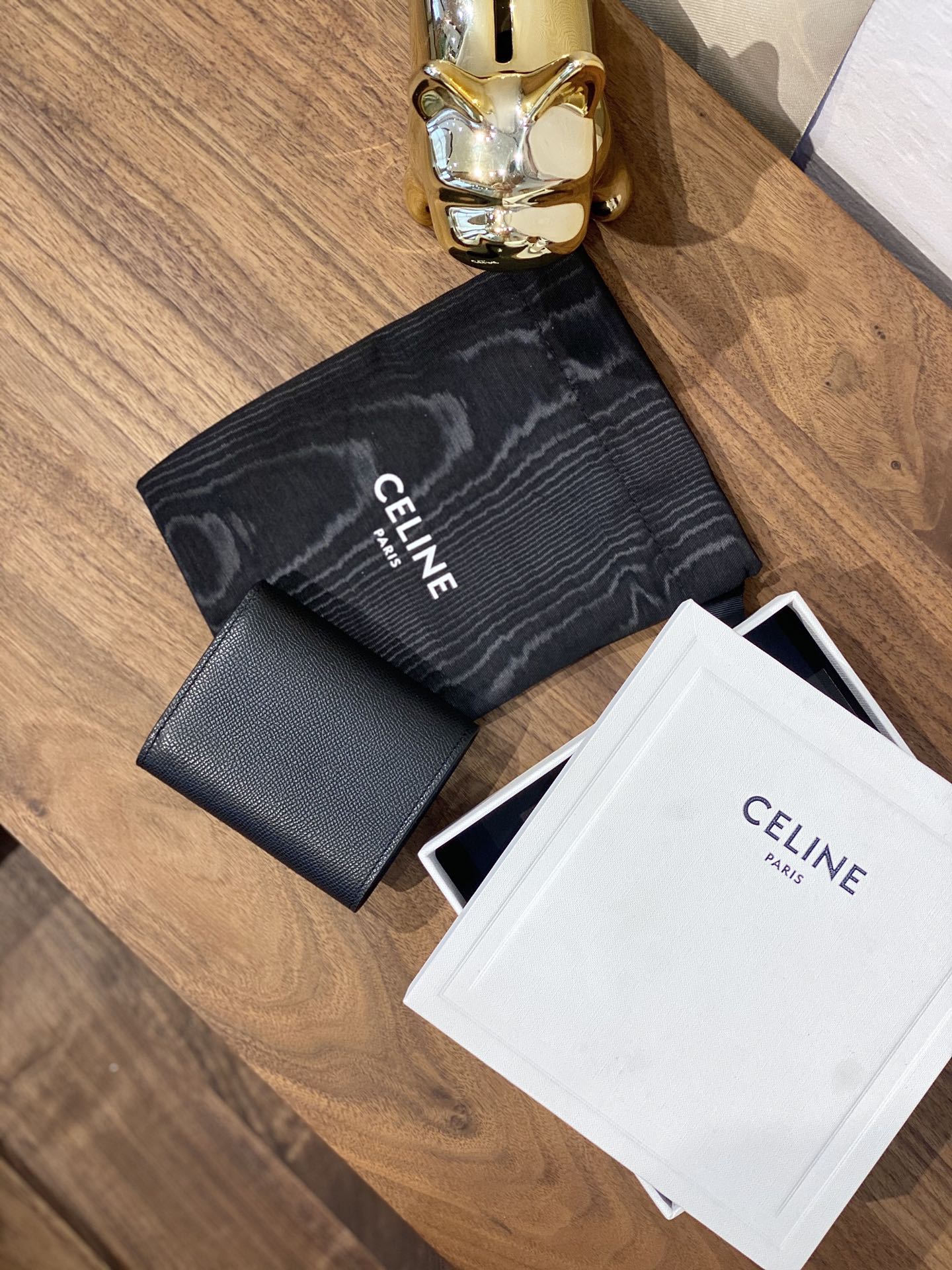 Celine STRAP 小號粒面三折短夾