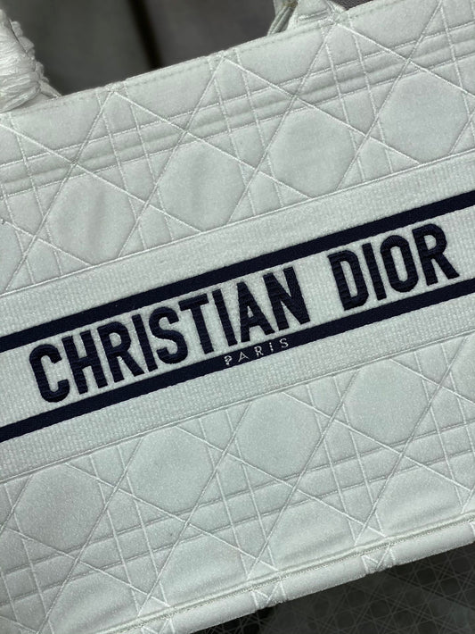 Dior Book Tote-小號36.5cm-秋冬絲絨菱格系列