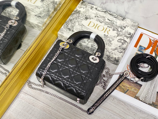 Dior-Mini Lady Dior手袋-三格黛妃-17cm-黑色銀釦