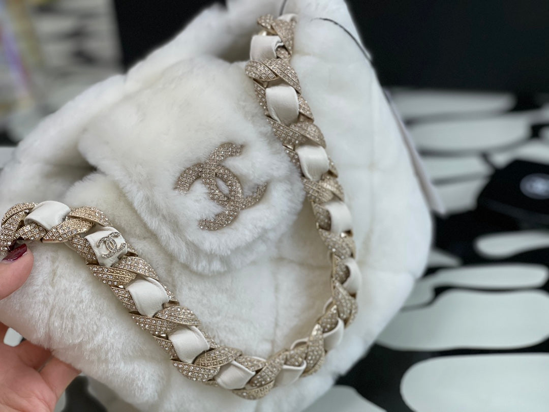 Chanel 剪羊毛鑽鏈包