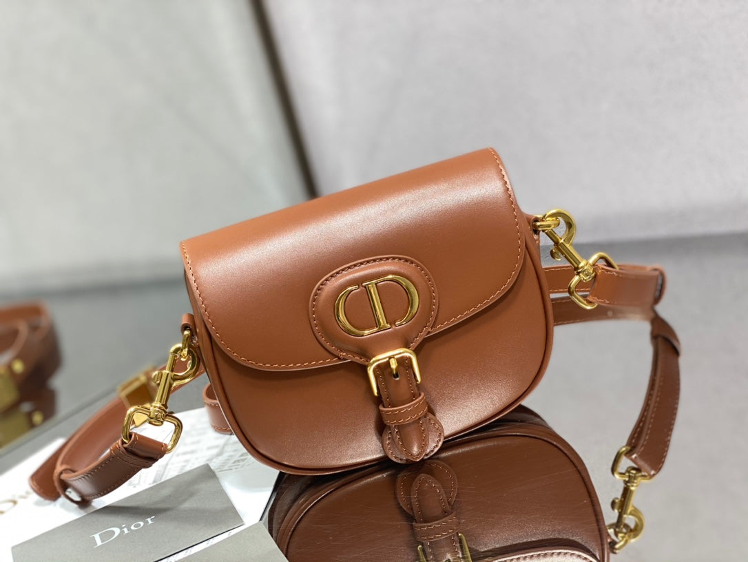 Dior Bobby-小號18cm-棕色牛皮