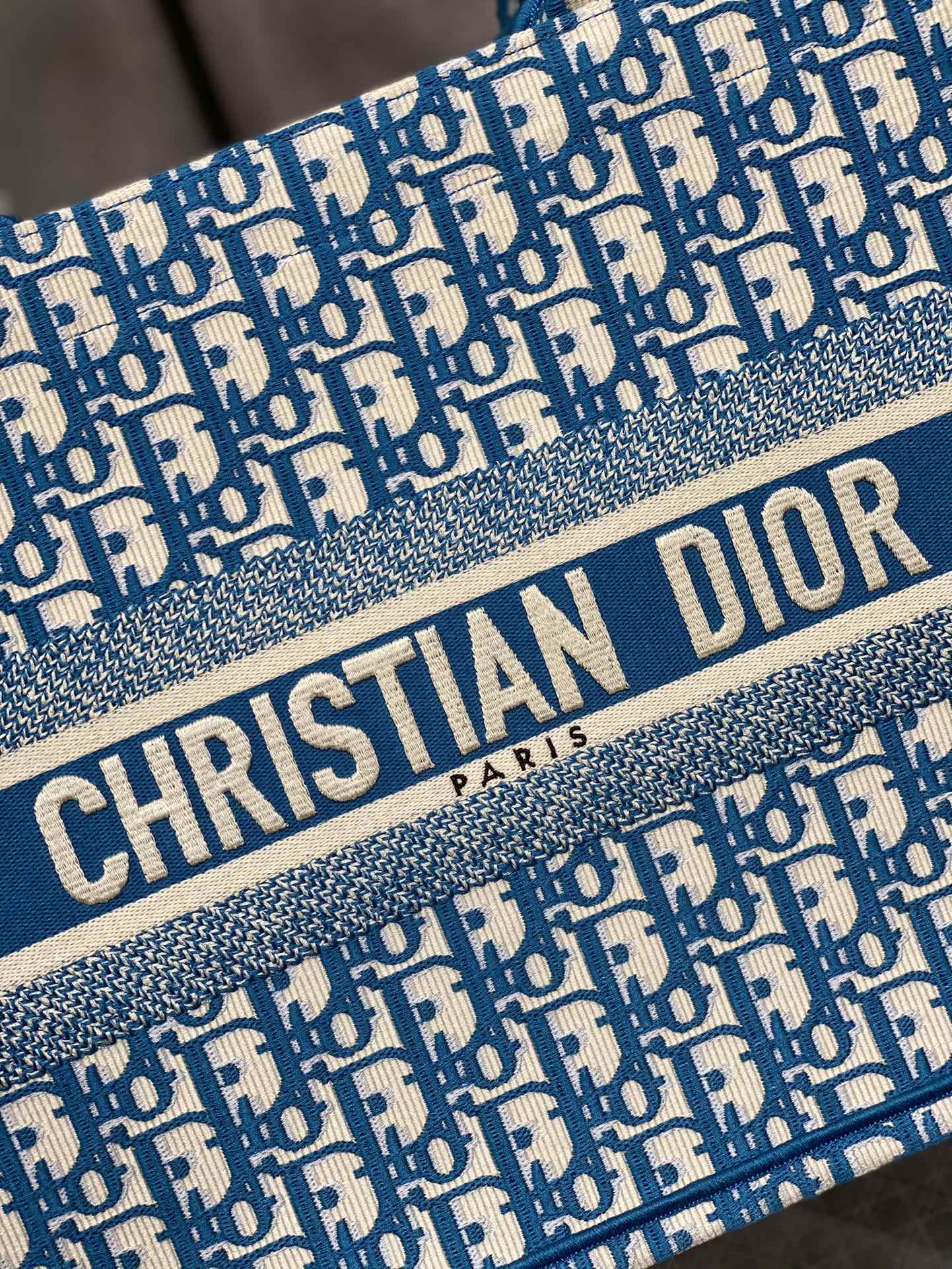 Dior Book Tote-小號36.5cm-淺藍老花