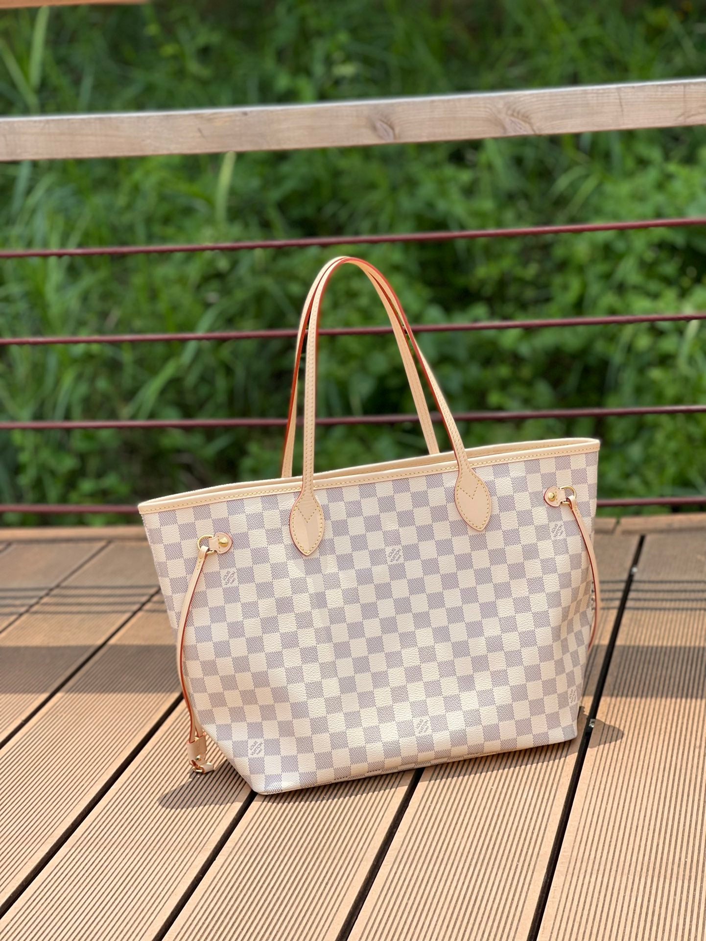 M41361 路L家-Neverfull 白格