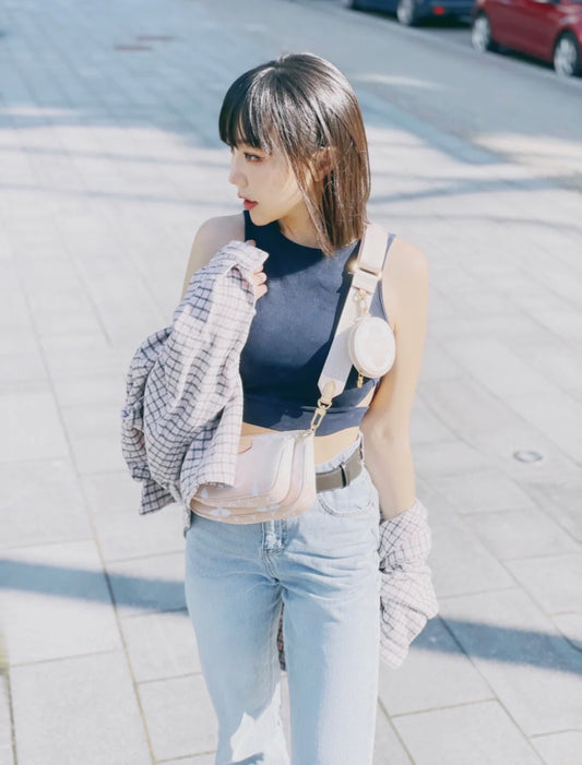 M57634 路L家-路L家-Multi Pochette Accessoires 手袋 三合一包 上身照