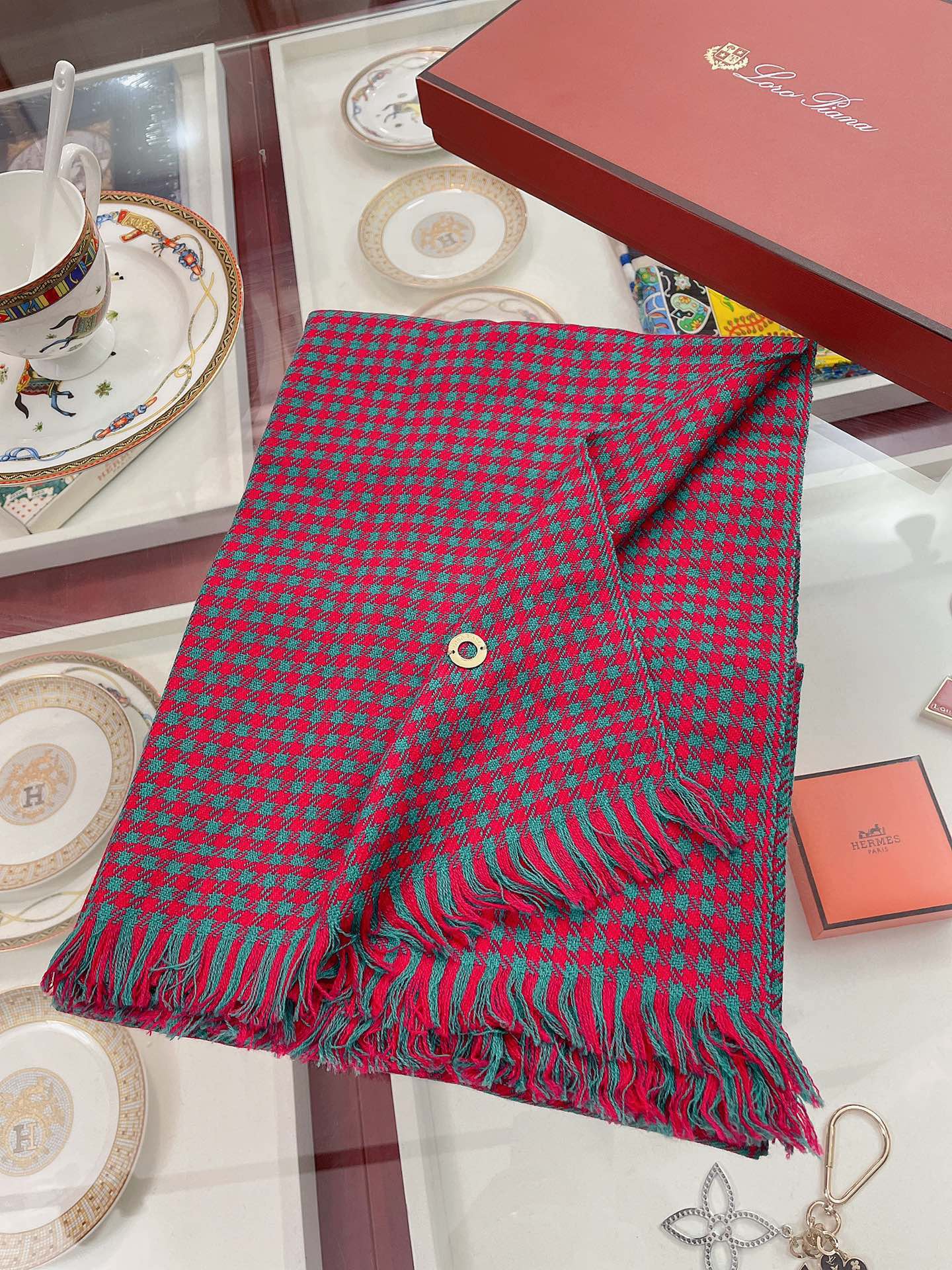 Loro Piana 山羊絨千鳥格圍巾