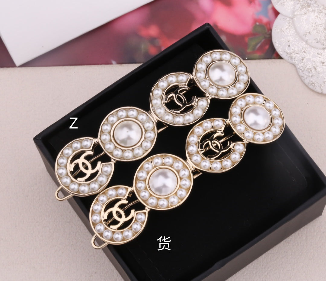 Chanel 髮夾