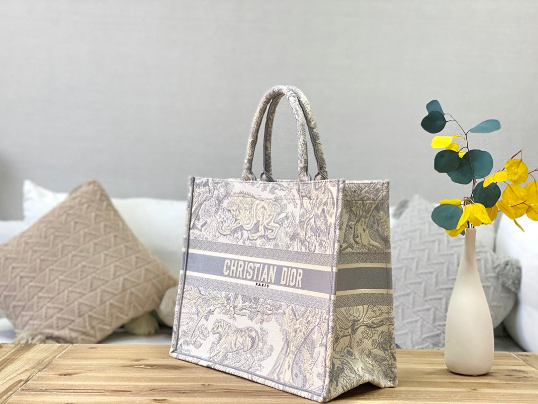 Dior Book Tote-大號41.5cm-刺繡灰老虎