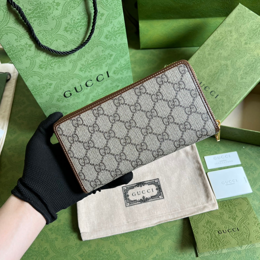 Gucci 經典老花拉鍊長夾