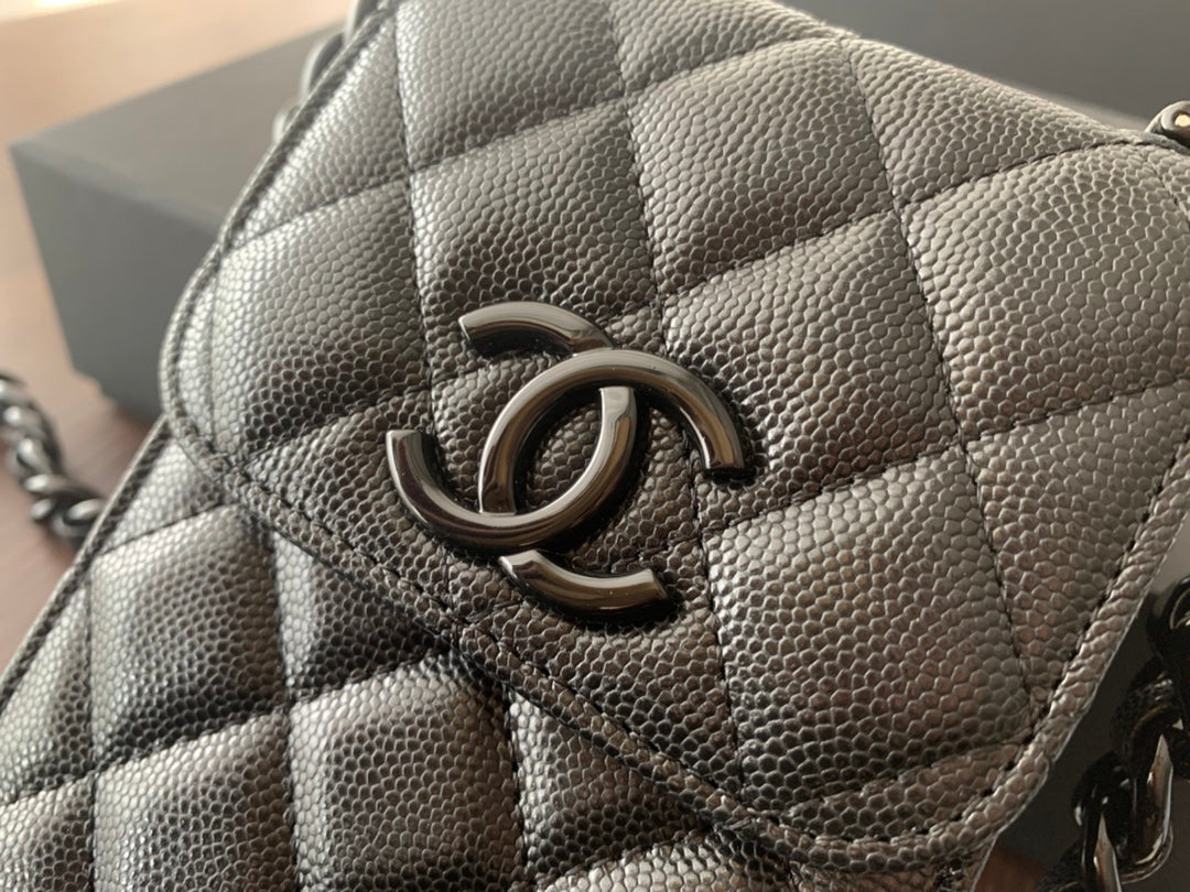 Chanel 手機包-黑色球紋牛皮-黑扣