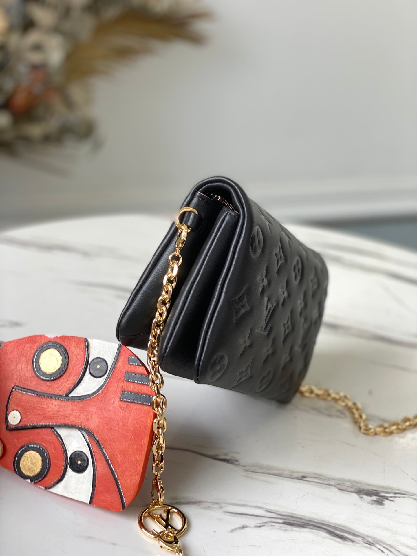 M80742 路L家-Pochette Coussin 鏈條包 黑色