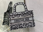 Dior Book Tote-Mini 23cm-黑色豹紋