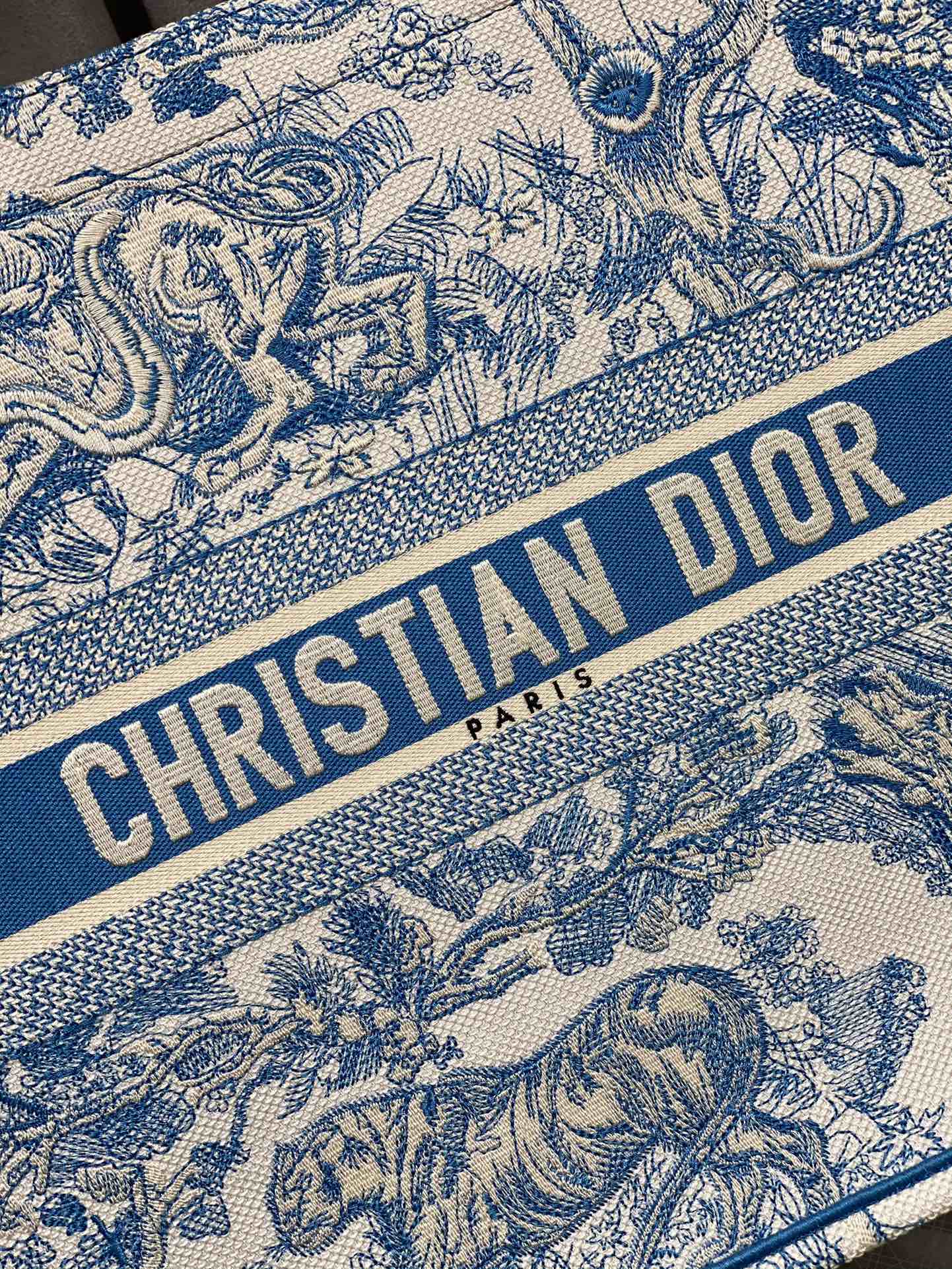 Dior Book Tote-大號41.5cm-淺藍色老虎