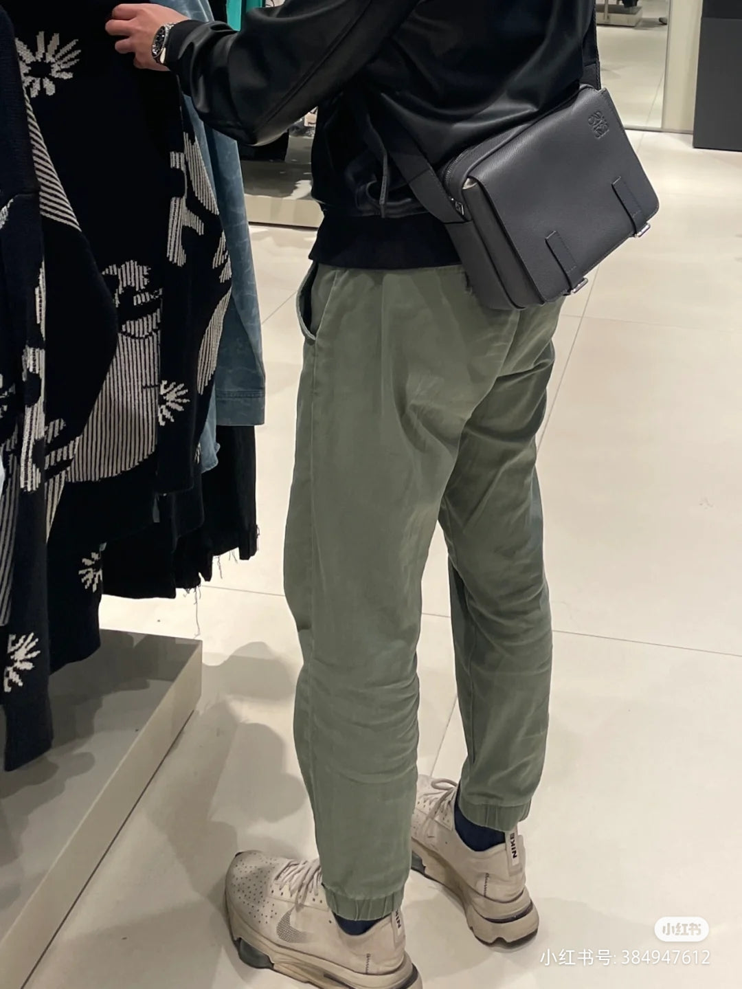 羅L威-2022新款 郵差包 xs