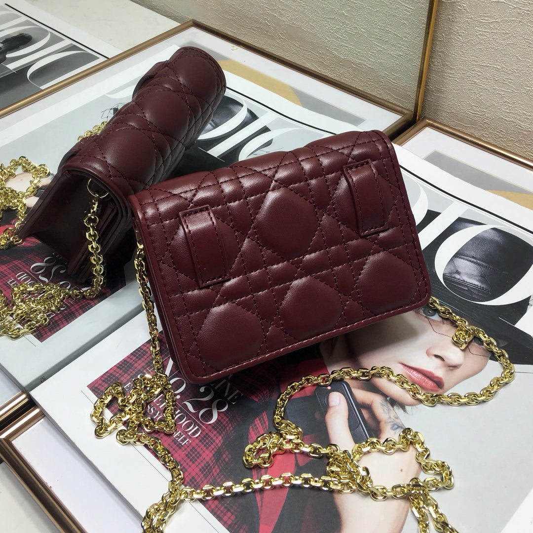 Dior Lady Dior Nano 鏈條卡包／腰包-酒紅色