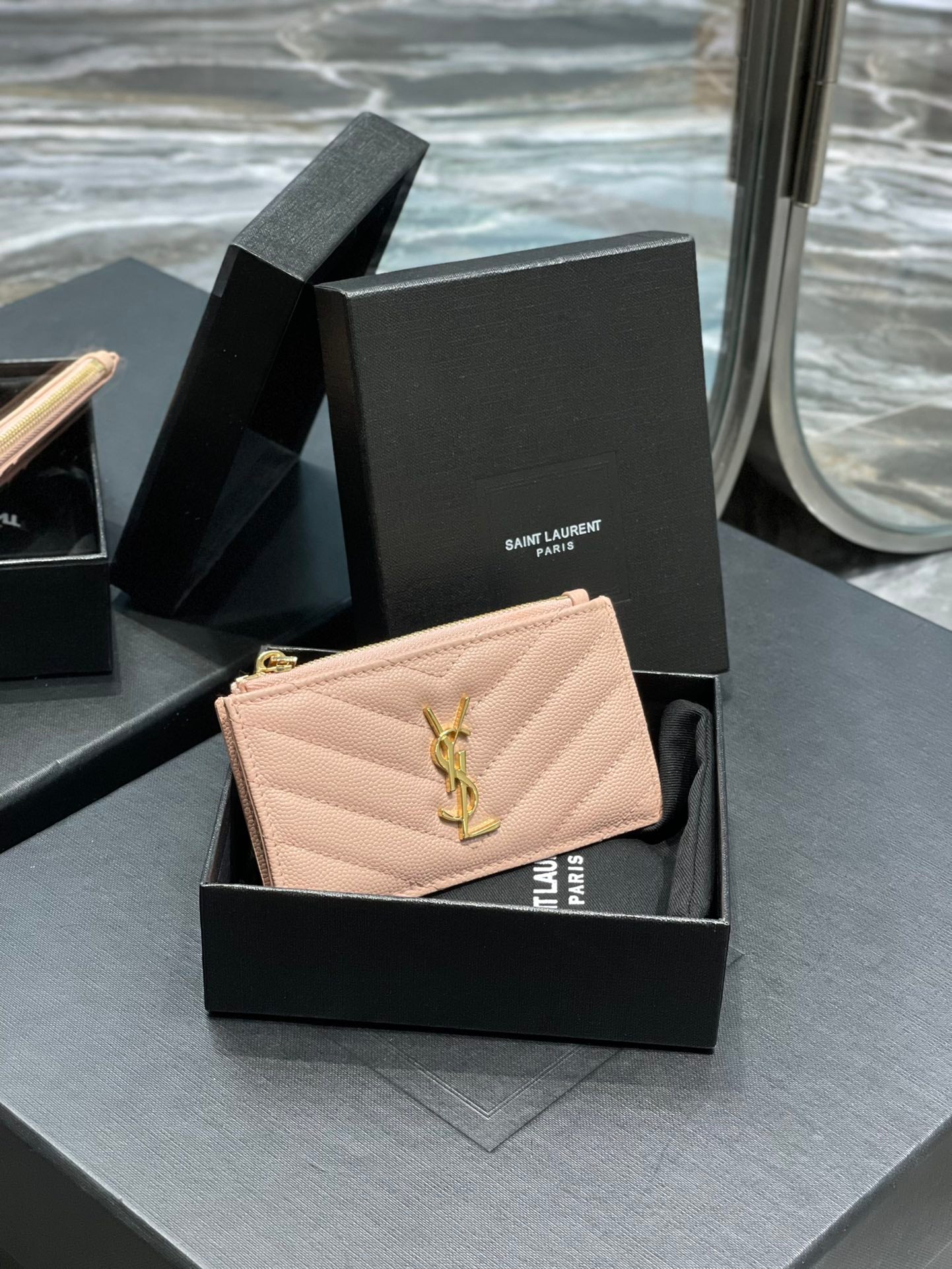 YSL 新品卡包_粉色金扣