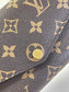 LV M60531 信封長夾-老花咖裡