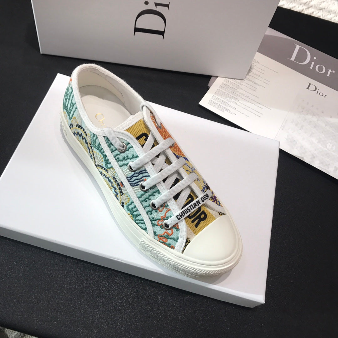 迪D家-刺繡塗鴉帆布鞋