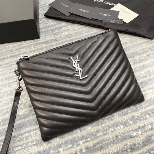 YSL經典MONOGRAM小號絎縫皮革手拿包-黑色牛皮銀扣