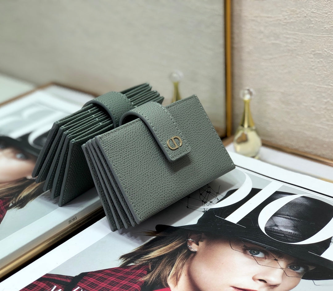 Dior 風琴卡包